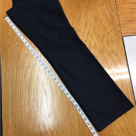 Armani Exchange women’s Black Cotton/Polyester Blend Flat Front Pant. Sz… - Picture 8 of 8